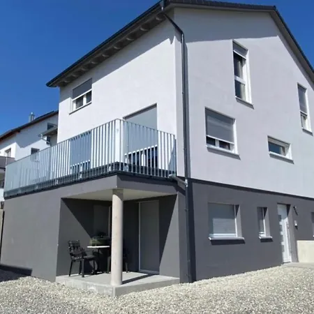 Apartment Schmuckstueckchen *